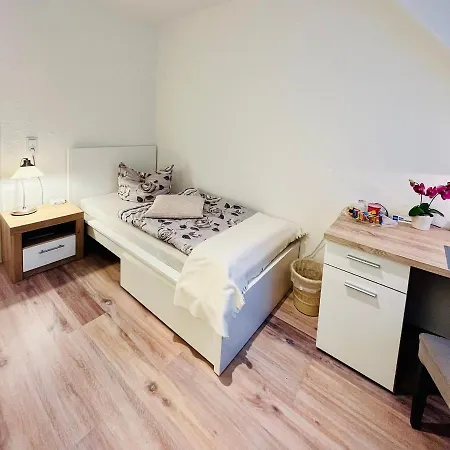 Georgenberg Отель Шпремберг